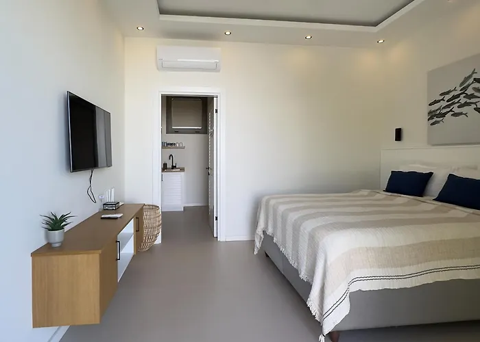 The Sunset Pavilion - Pool & 6br *