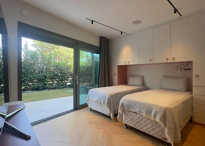 Villa The Sunset Pavilion - Pool & 6br *