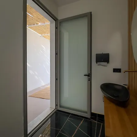 The Sunset Pavilion - Pool & 6br Villa *