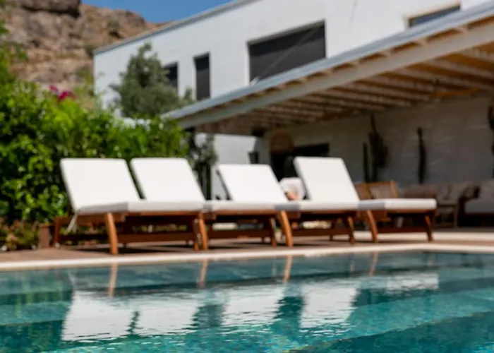 The Sunset Pavilion - Pool & 6br Villa *